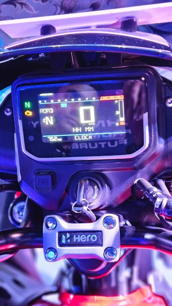 hero-glamour-x-125 -launched